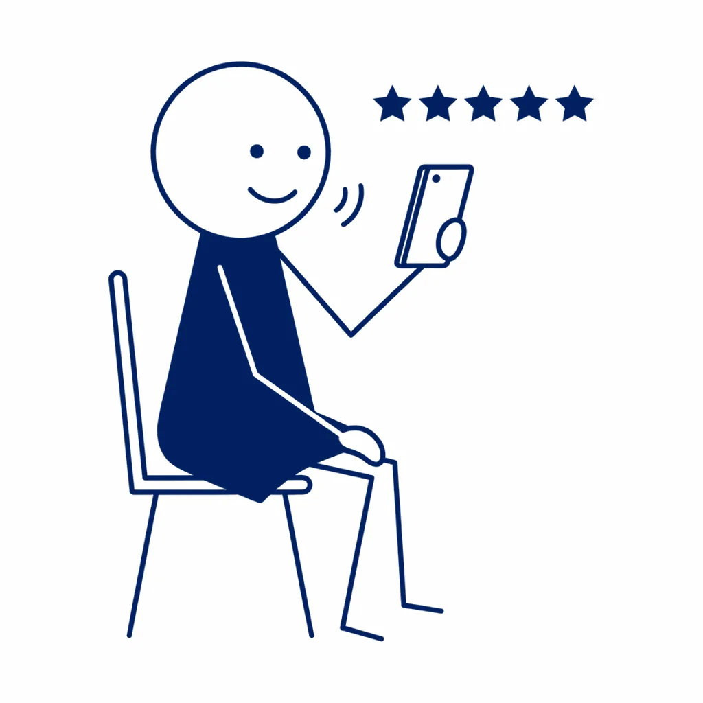 Een vrouw zit op een stoel en leest op haar telefoon. Boven het scherm staan vijf sterren. Ze glimlacht en knikt.